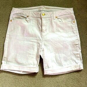 Michael Kors White Jeans Shorts. Size 8